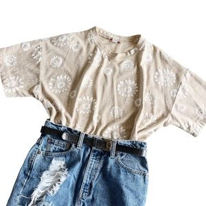 Vintage all over floral print neutral easy tee